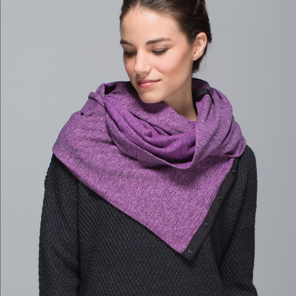 Lululemon Vinyasa Scarf